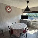 Rénové Cosy Au Centre De - Fr-1-814-119 Apartamento Super Besse